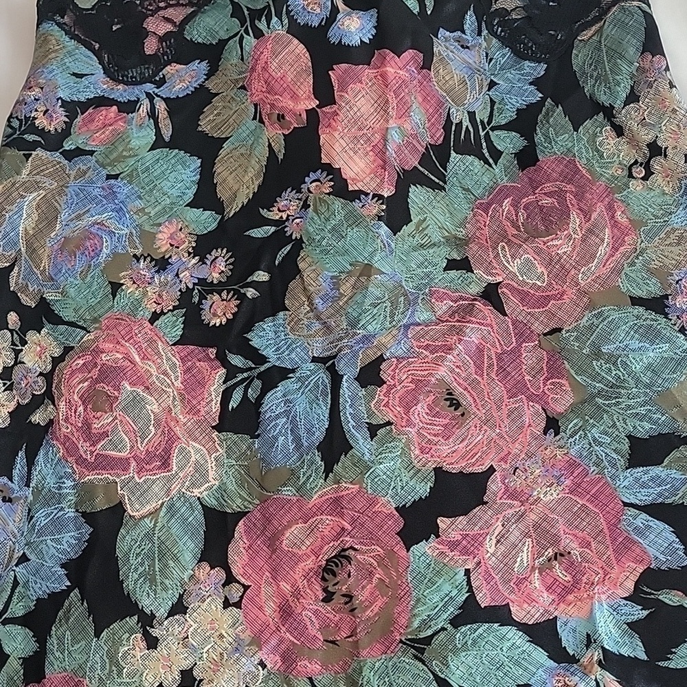Victoria’s Secret Vintage Floral Slip Dress Nightgown size Medium Lace Accents - Picture 3 of 7